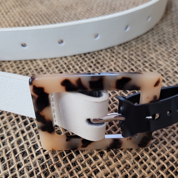 Lane Bryant Accessories - Lane Bryant reversible belt